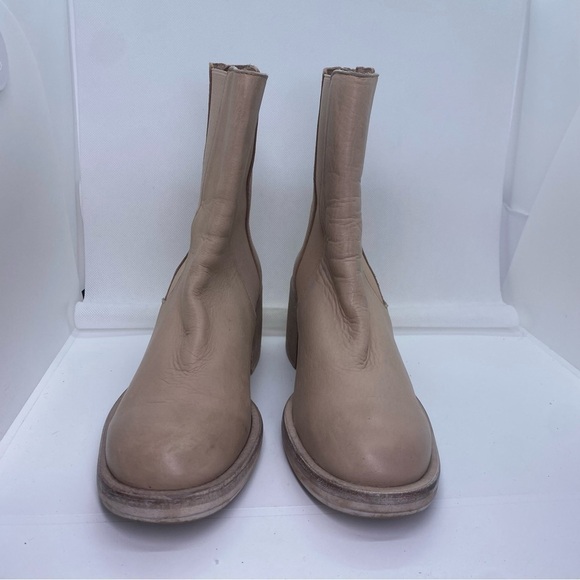Free People Essential Chelsea Boot Size 37 US 7 - Picture 2 of 5